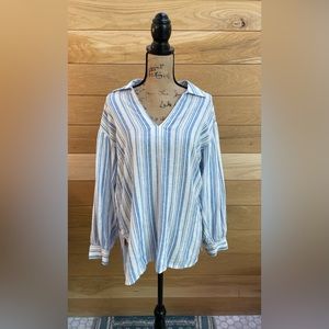 CAbi Pacific Top.  Blue & White Striped.  Size Small.